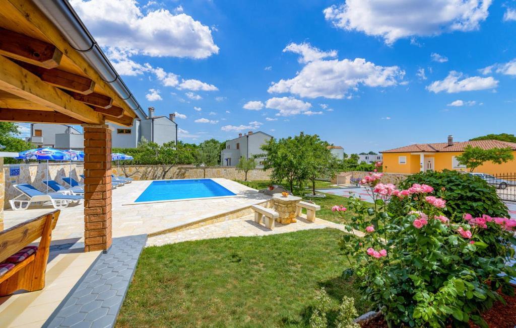 Apartman Blazevic Пореч Екстериор снимка